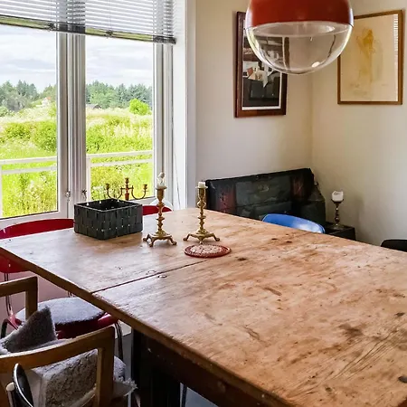 Holiday home Front In With Kitchen